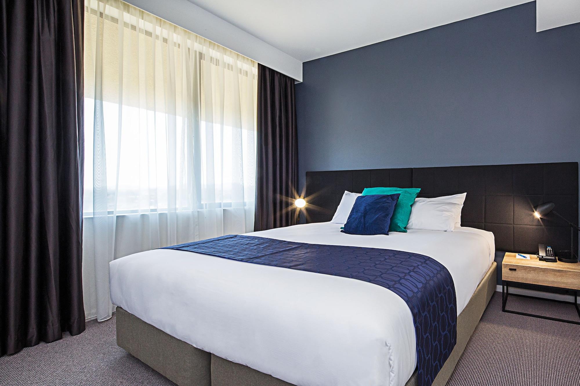 Mantra Macarthur Hotel Canberra Exterior foto