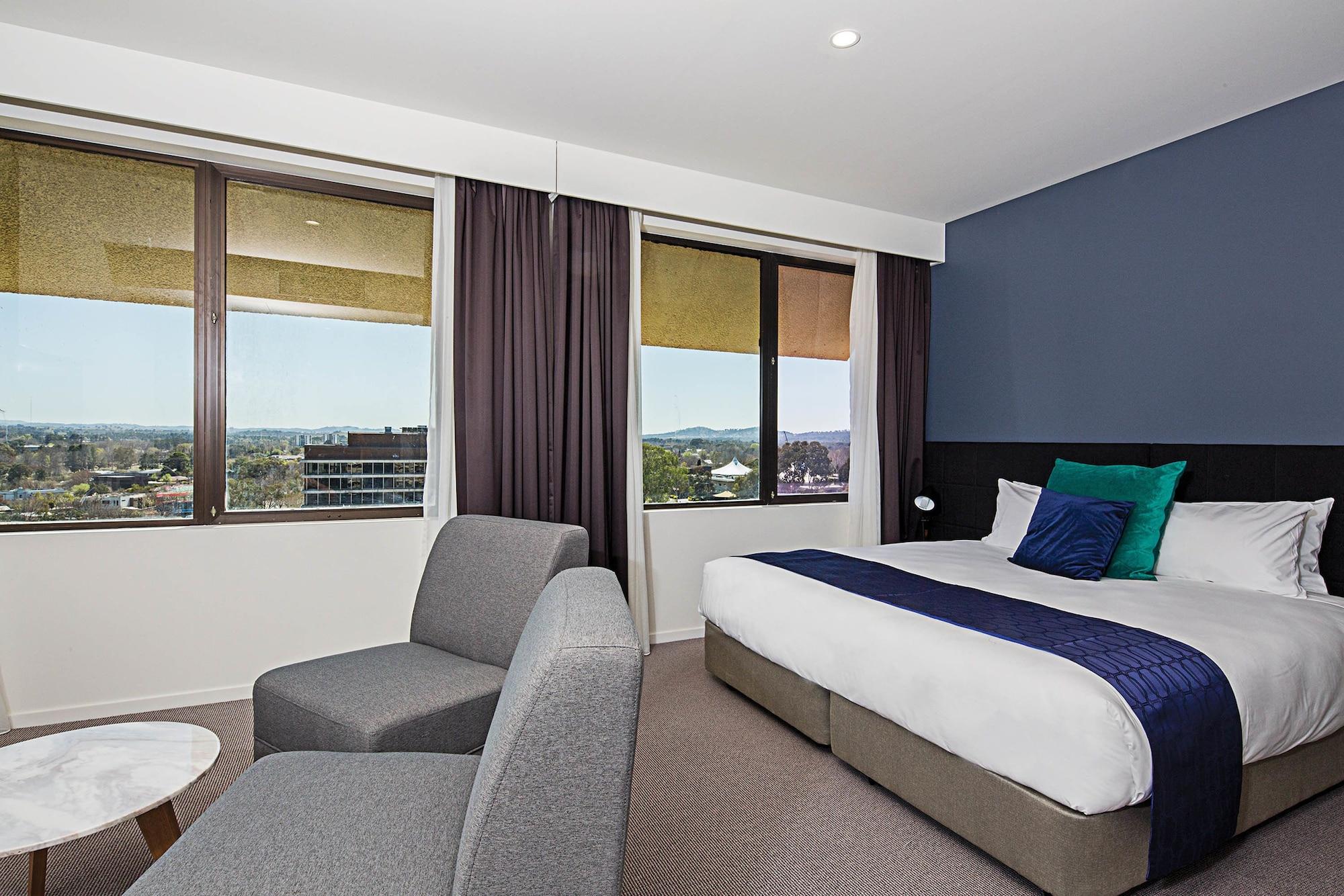 Mantra Macarthur Hotel Canberra Exterior foto