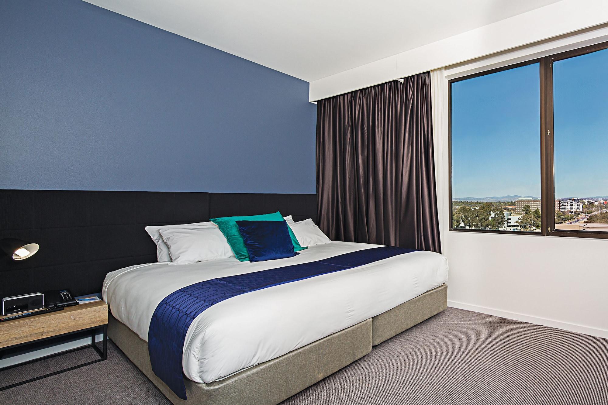 Mantra Macarthur Hotel Canberra Exterior foto