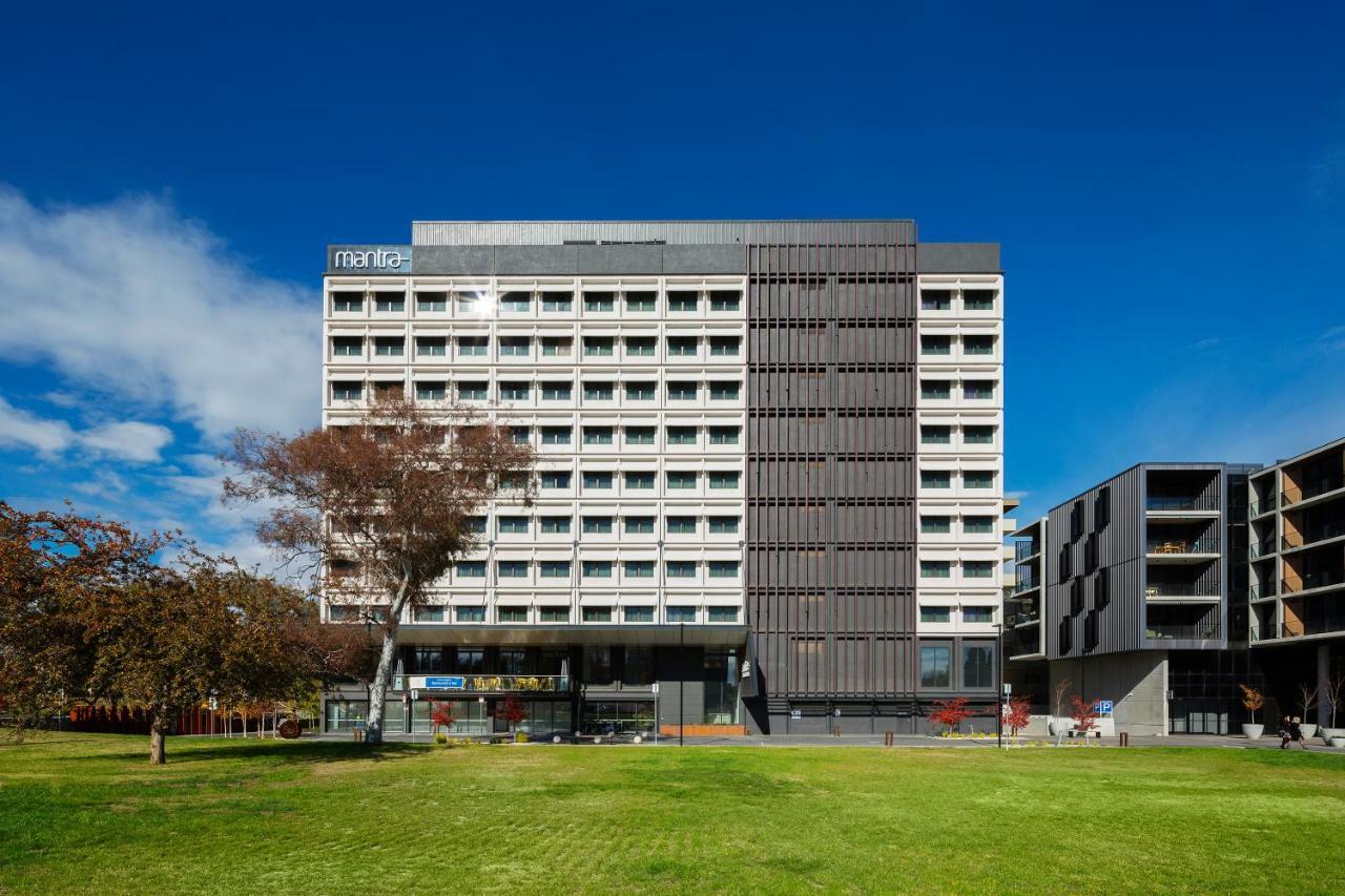 Mantra Macarthur Hotel Canberra Exterior foto